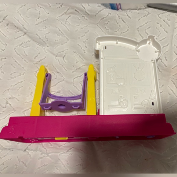 Fisher Price Little People/Barbie gymast you can be anything - Picture 2 of 3